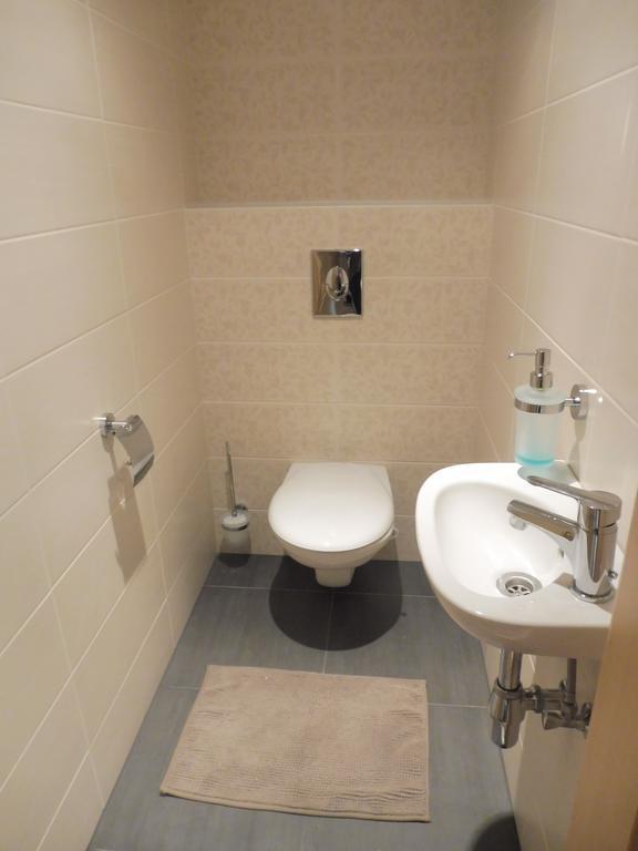 Azur Apartman Appartement Velence Buitenkant foto