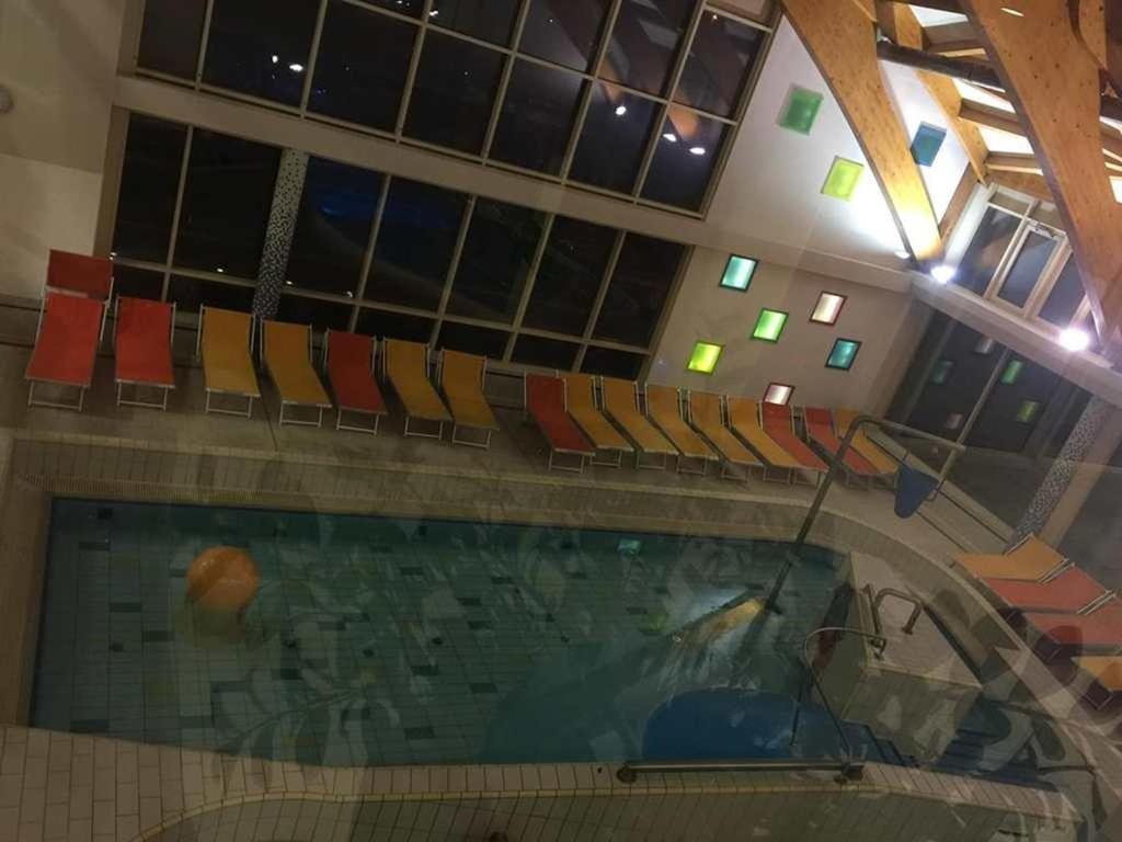 Azur Apartman Appartement Velence Buitenkant foto